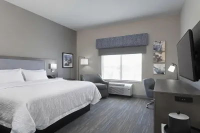 Hampton Inn & Suites St. Charles Old Town Area Hotels in St. Charles County