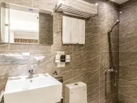 Rich & Free Hotel - Zhongshan Отели рядом с достопримечательностью «Торговый центр Syntrend»