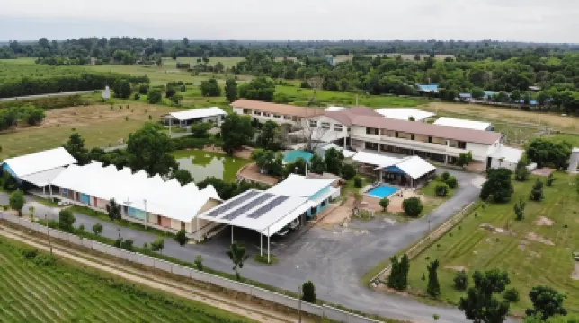 อาร์มทอง รีสอร์ต โรงแรมใกล้วัดมณีวงศ์