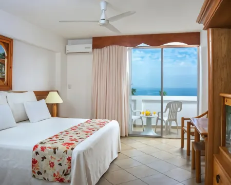 ホテル・トロピカーナ - ニア・オラス・アルタス・ストリート プエルト・バヤルタのホテル