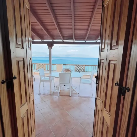 Nereides Seaside Apartments