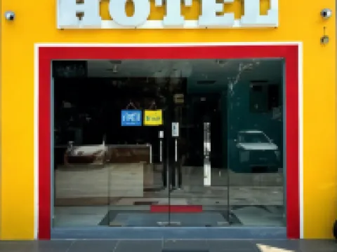 ARK RAWANG BUSINESS HOTEL Hotels near FunPark Gamuda Luge Gardens