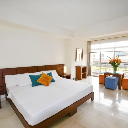 Hotel Mónaco Armenia