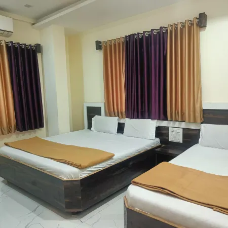 Hotel Sai Viraj Palace