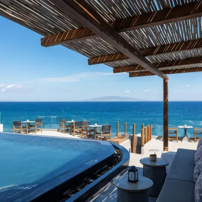 Almyra Oia Suites Hotel berhampiran Pantai Cape Columbo
