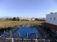 Yiannis Apartments - Pools