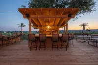 The Lodge at Angostura - parking