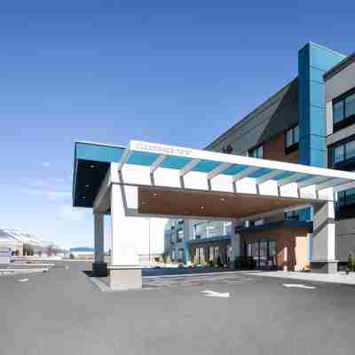 Hampton Inn & Suites by Hilton la Grande Hotel Exterior