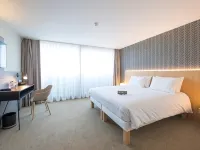 ibis Styles Kortrijk Expo Отели рядом с достопримечательностью «Башни Броэль»