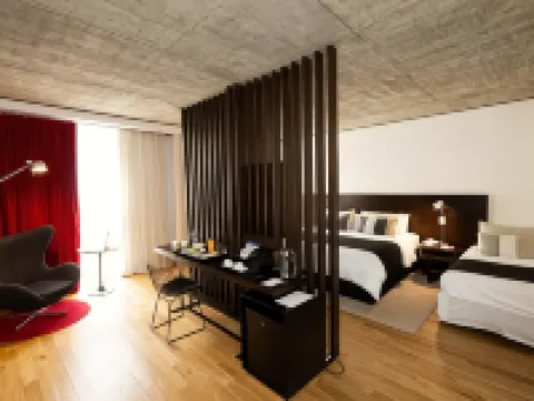 安塞爾莫布宜諾斯艾利斯飯店-希爾頓格芮精選飯店 馬德羅港區附近的飯店