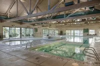 Running Y Resort - Pools