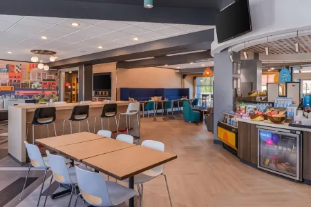 小石城西希爾頓Tru飯店