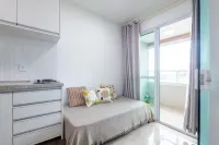 Full Apartment w/ View and Balcony - Sol0404 Hotels in 