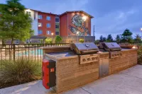 Homewood Suites by Hilton TechRidge Parmer @ I-35 Hotel in zona Dollar General