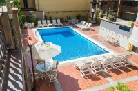 Kapok Hotel - Pools