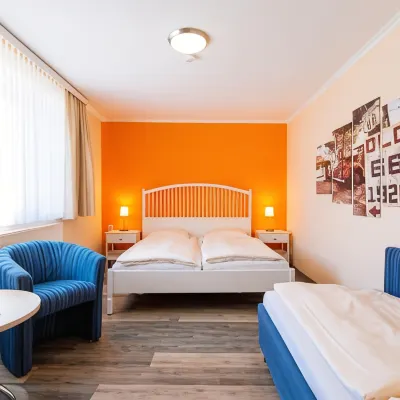 Hotel Heldt Dependance Hotels near Borgfeld