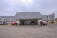Executive Inn by Belvilla Owatonna Hwy 35 فنادق في أواتونا