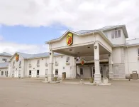 Super 8 by Wyndham Vermilion AB Hotel in zona Lakeland College