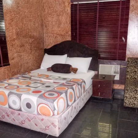 Suite Las Caracas - Guest Room