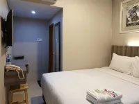 Princess GuestHouse Syariah - Parking