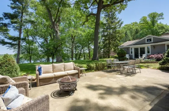 湖畔靜居 - 靠水安靜社區