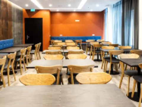 Hotel South Coast โรงแรมในเซลฟอส