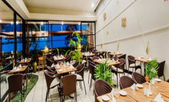 Tanoa Waterfront Hotel