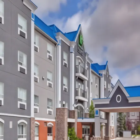 Holiday Inn Express & Suites CALGARY SOUTH-MACLEOD TRAIL S by IHG