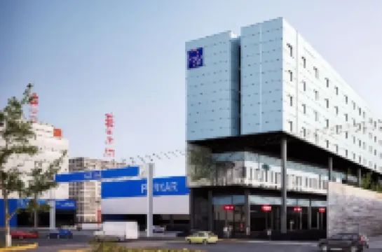 スリープ イン ケレタロ のホテル