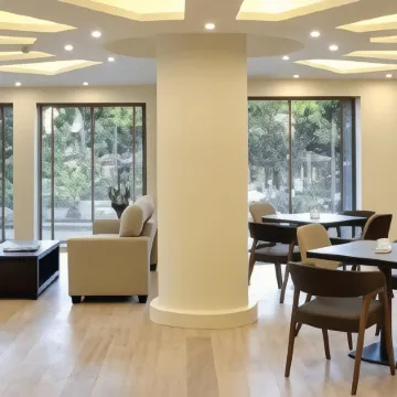 Athens Avenue Hotel