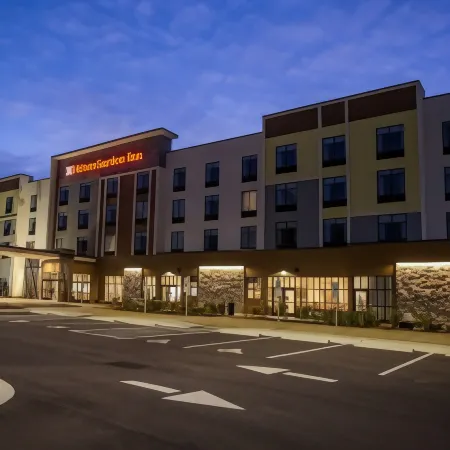 Hilton Garden Inn Southern Pines / Pinehurst Отели в г. Пайнблафф