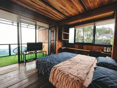 Xplore 62 Glamping Hotels near BOEMI MATAHATI