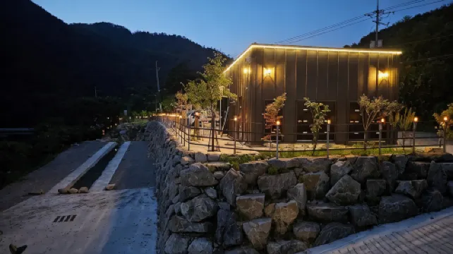 Gapyeong Gyegokae Poongdung Pension Camping