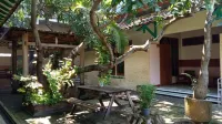Hotel Rantina Syariah Hotel dekat Alun-alun Perum HTL