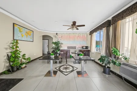 Starlight Inn South El Monte