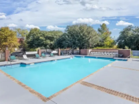 BROAD STREET INN by IHG Hotels in Sumter