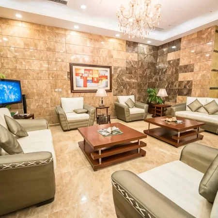 Centaurus Hotel Suites Отели рядом с достопримечательностью «Торговый центр Centaurus»