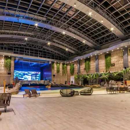 Emei Mountain ROYAL·Yuzquan Bay Hot Spring Hotel