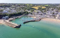Brynawelon - Wonderful Sea and Harbour Views - 4-Star