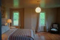 Circa 1781 Hudson Valley Retreat with Amenities - Boutique