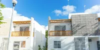Home with pool and close 7 minutes to the beach,  Pet-Friendly