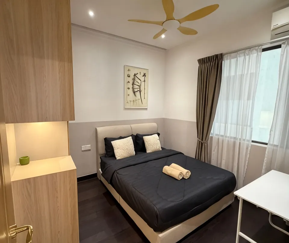 R&f Phase 2 3bed 1bath By Kinetic Retreats - Johor Bahru