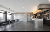 Ouchen High altitude River View Hotel(North Binyi Road Branch of Guanyinqiao Pedestrian Street)