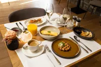 Château de Vignée - Breakfast