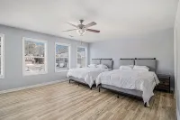 Charming 3-bedroom townhome with WiFi, AC in lovely Lawrenceville