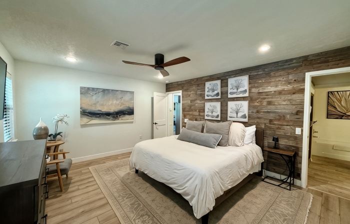 Lakefront Home+Hot Tub with all of the ingredients for a perfect family getaway!