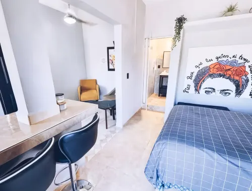 Charming studio with AC and WiFi in Cruz de Huanacaxtle 5 mins drive from beach