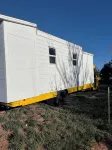 Welcome to the Bee Bus – A Cozy One-of-a-Kind Tiny Home with Mountain Views - Mountain view