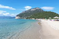 An Oasis of Relaxation, in a Dreamy Sea. Beautiful View of the Sea Mountain and Village - 레지던스