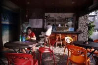 Stay Malate (Wanderers Guest House)